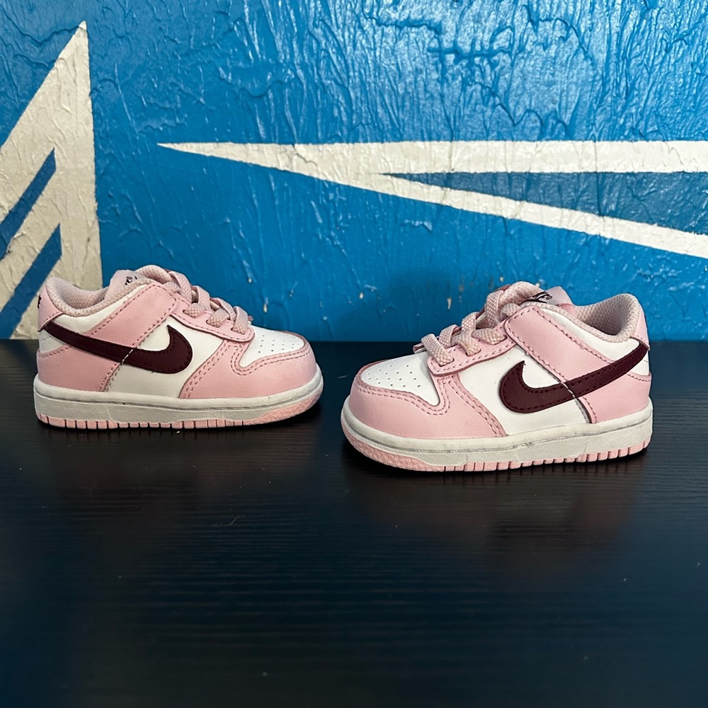 Nike Dunk Low TD Valentine’s Day 4c